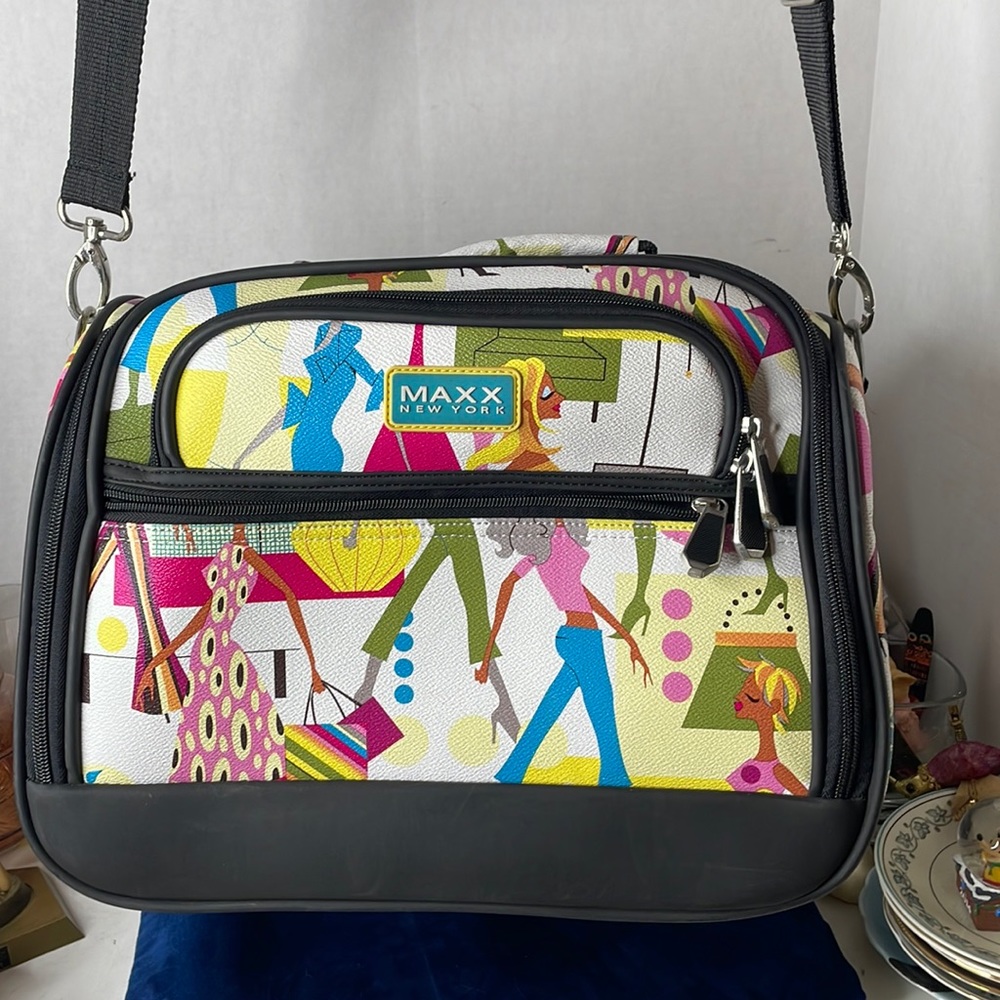 Maxx New York Tote Overnight Luggage Fashionable Women Pattern Travel